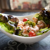 【3】Ensalada de aguacates y gambas