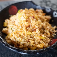 【63】Arroz frito tailandés con piña